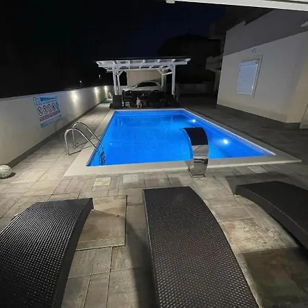 アパート In Okrug Gornji With Sea View, Terrace, Air Conditioning, Wifi 5134-1