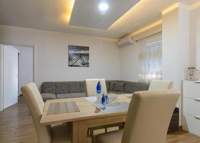 In Okrug Gornji With Sea View, Terrace, Air Conditioning, Wifi 5134-1 Trogir