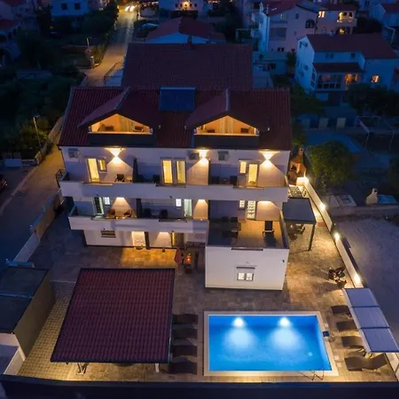 Apartmán In Okrug Gornji With Sea View, Terrace, Air Conditioning, Wifi 5134-1
