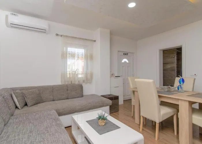 Apartment In Okrug Gornji With Sea View, Terrace, Air Conditioning, Wifi 5134-1 Trogir