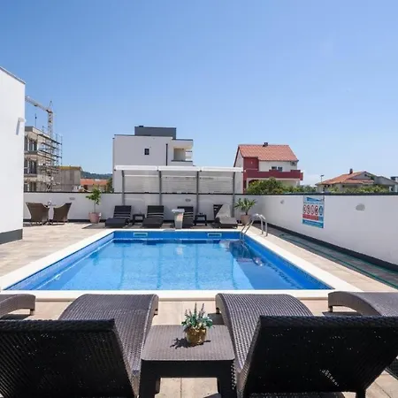 Appartamento In Okrug Gornji With Sea View, Terrace, Air Conditioning, Wifi 5134-1 Traù